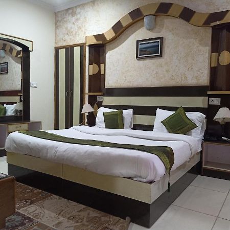 Moon Walk Residency Hotel Dharamshala Buitenkant foto