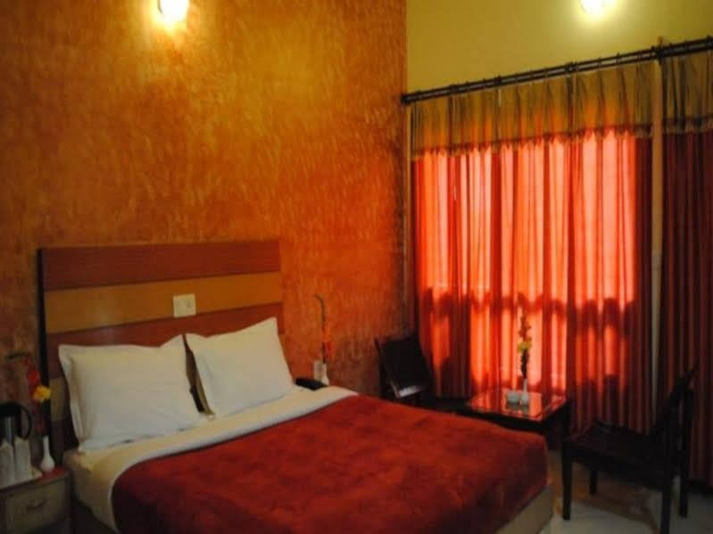 Moon Walk Residency Hotel Dharamshala Buitenkant foto