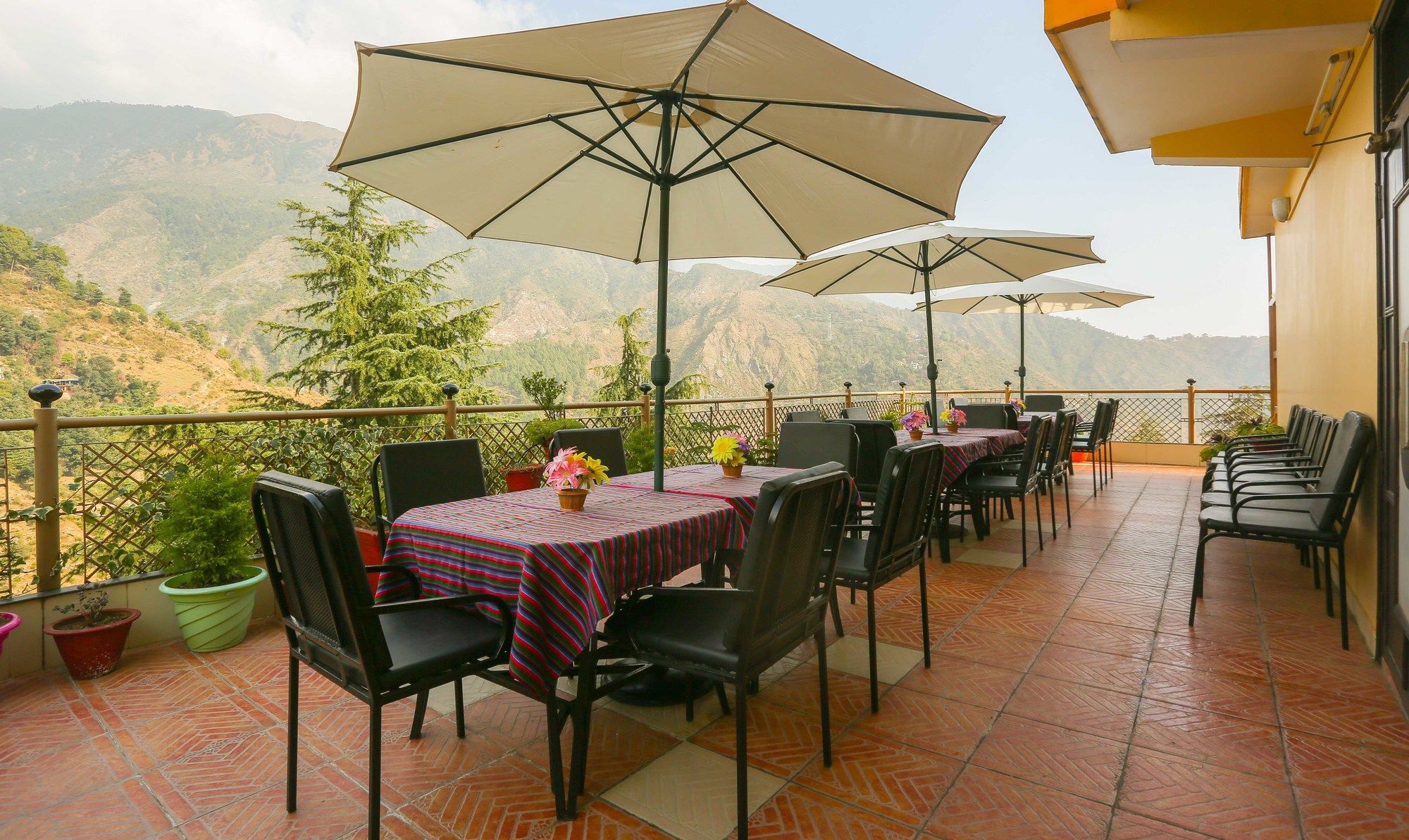 Moon Walk Residency Hotel Dharamshala Buitenkant foto