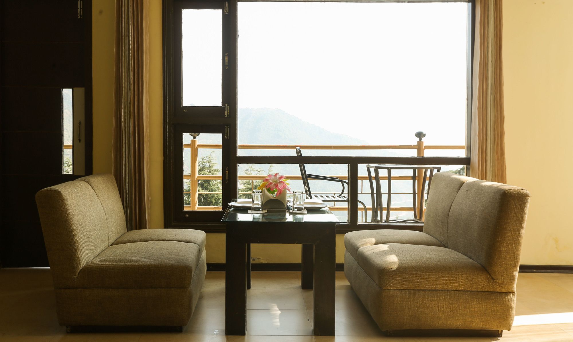Moon Walk Residency Hotel Dharamshala Buitenkant foto
